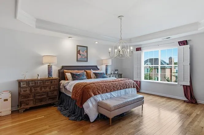 1 bed, 1.0 bath, 2350 sqft, $1,707 — Photo 1