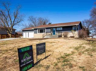 2356 Bellehaven Rd, Manhattan, KS 66502