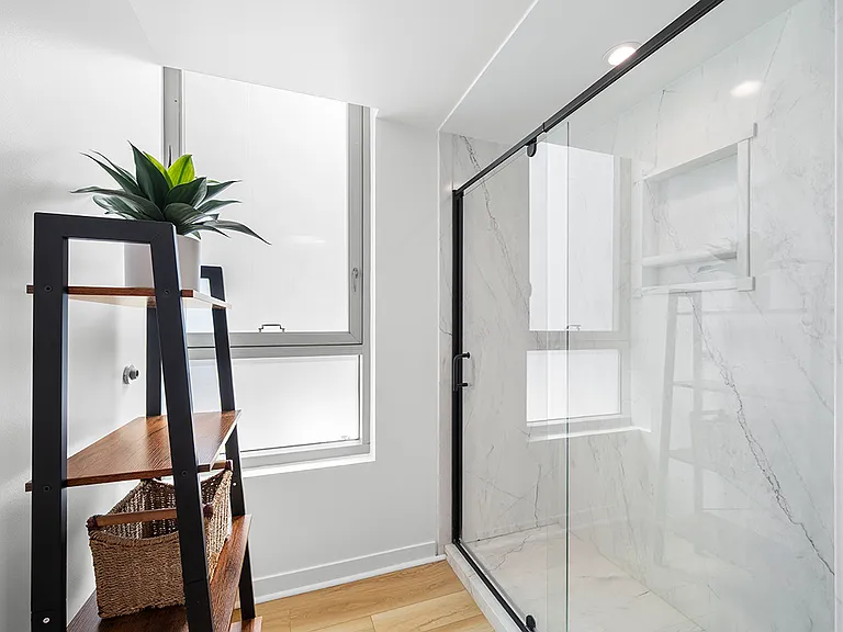 425 W Beech St #601 — Photo 22