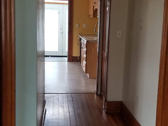 3rd image of 73 Ferndale Ave