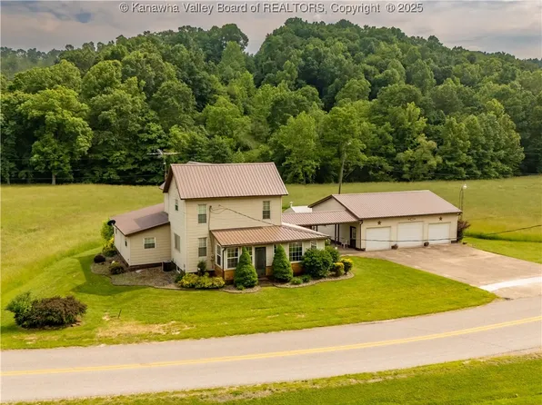 9706 Pond Creek Rd, Rockport, WV 26169