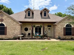 3220 Skinner Rd, Midlothian, TX 76065