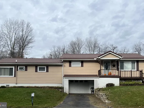 105 Perks St, Philipsburg, PA 16866