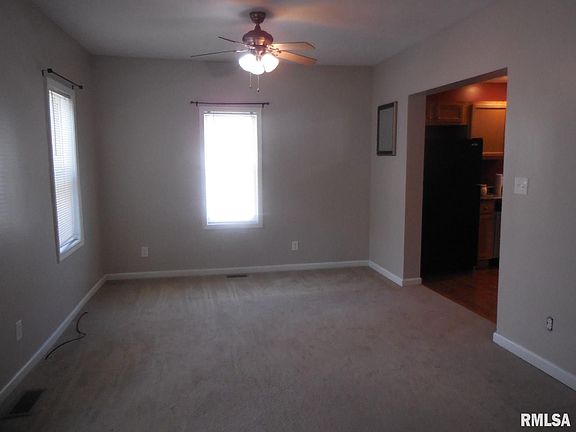 2nd image of 235 E Washington St