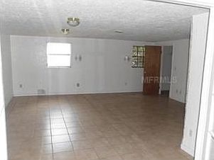 2nd image of 1202 Waller St