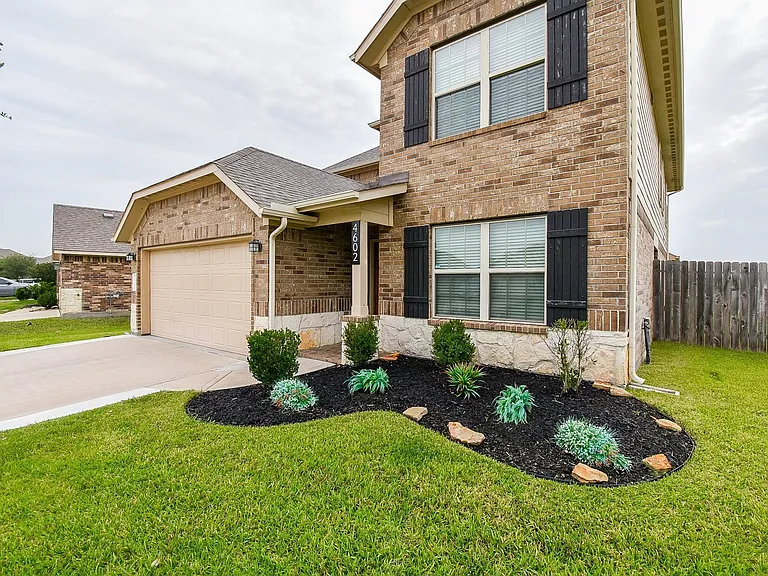 4602 Tuscan Lily Dr — Photo 2