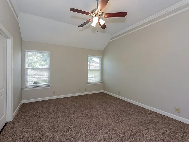 2937 Chapelwood Dr — Photo 9