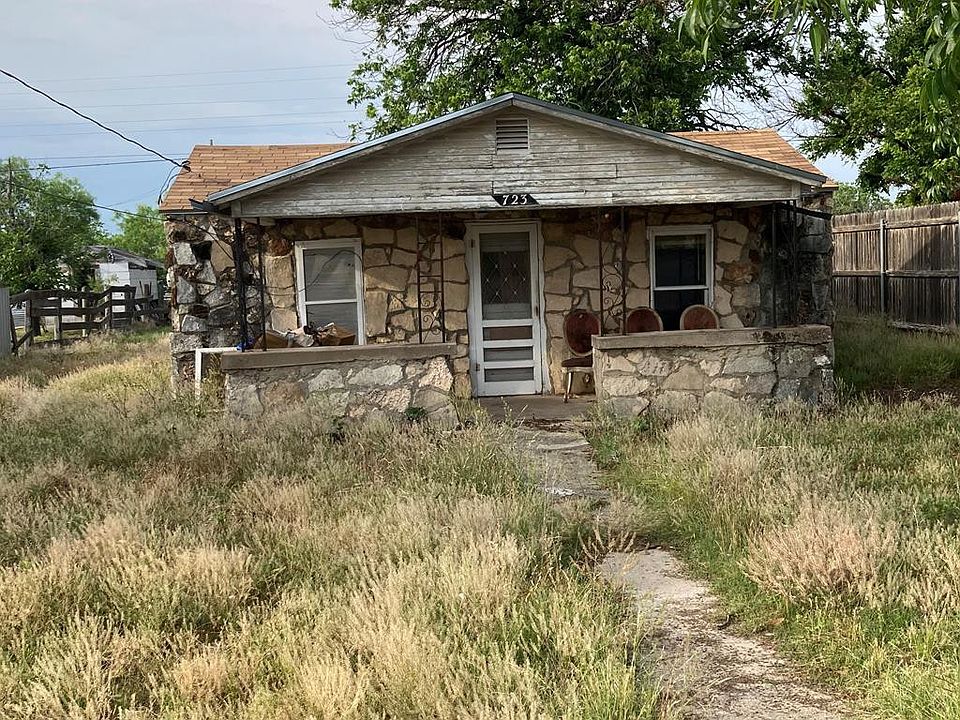 1st image of 723 E 19th St