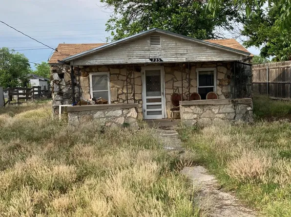 723 E 19th St, San Angelo, TX 76903
