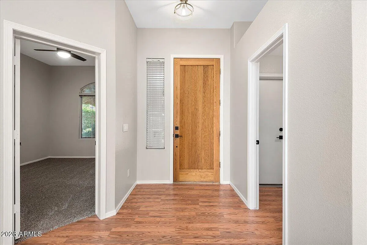 3 bed, 2.0 bath, 1436 sqft, $2,200 — Photo 2