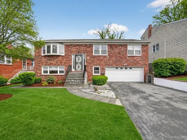 16 Patti Lane, Yonkers, NY 10701