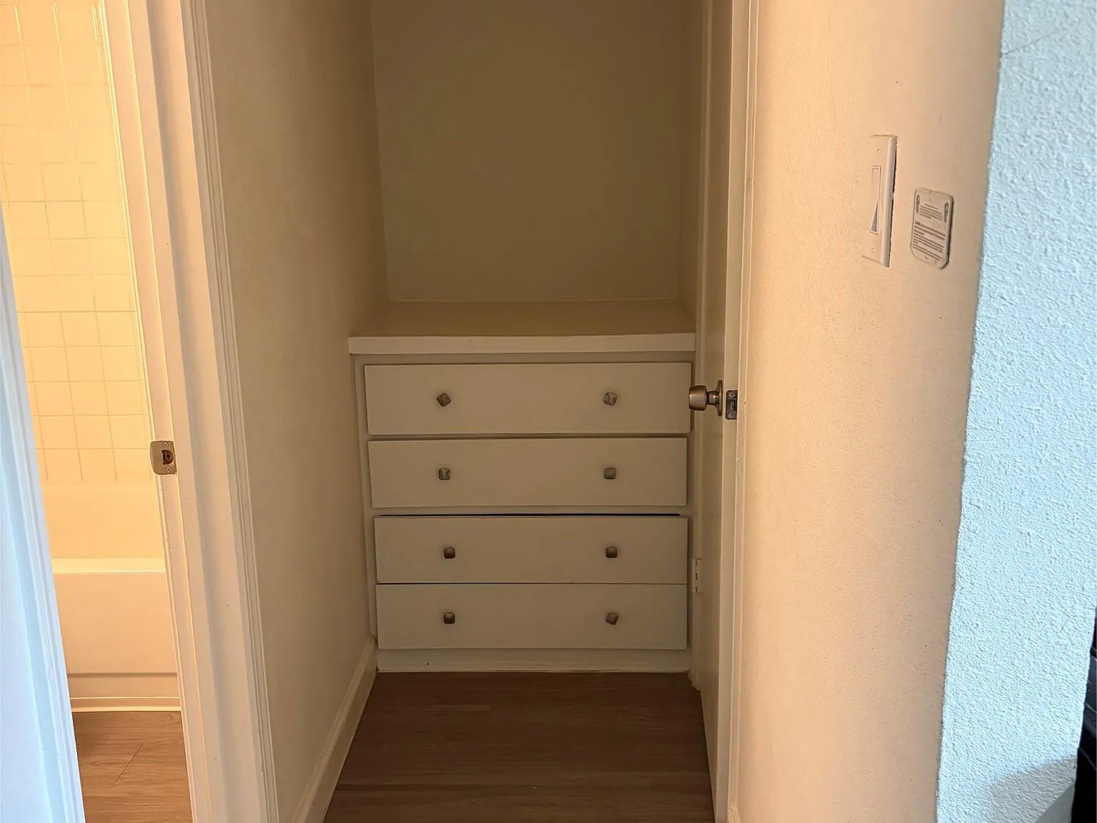 Studio, 1.0 bath, 2590 sqft, $875 — Photo 3