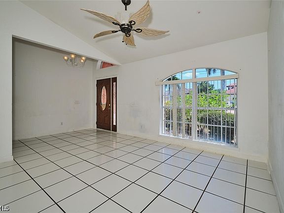 5th image of 2813 SW 43rd St