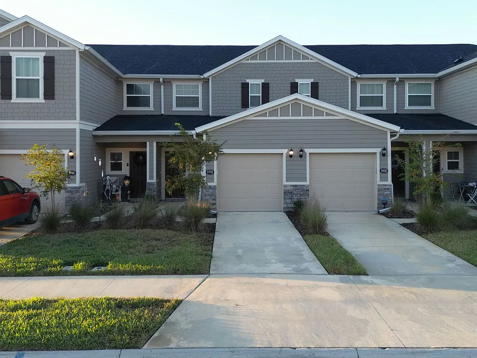 9798 Fiddleback Ln