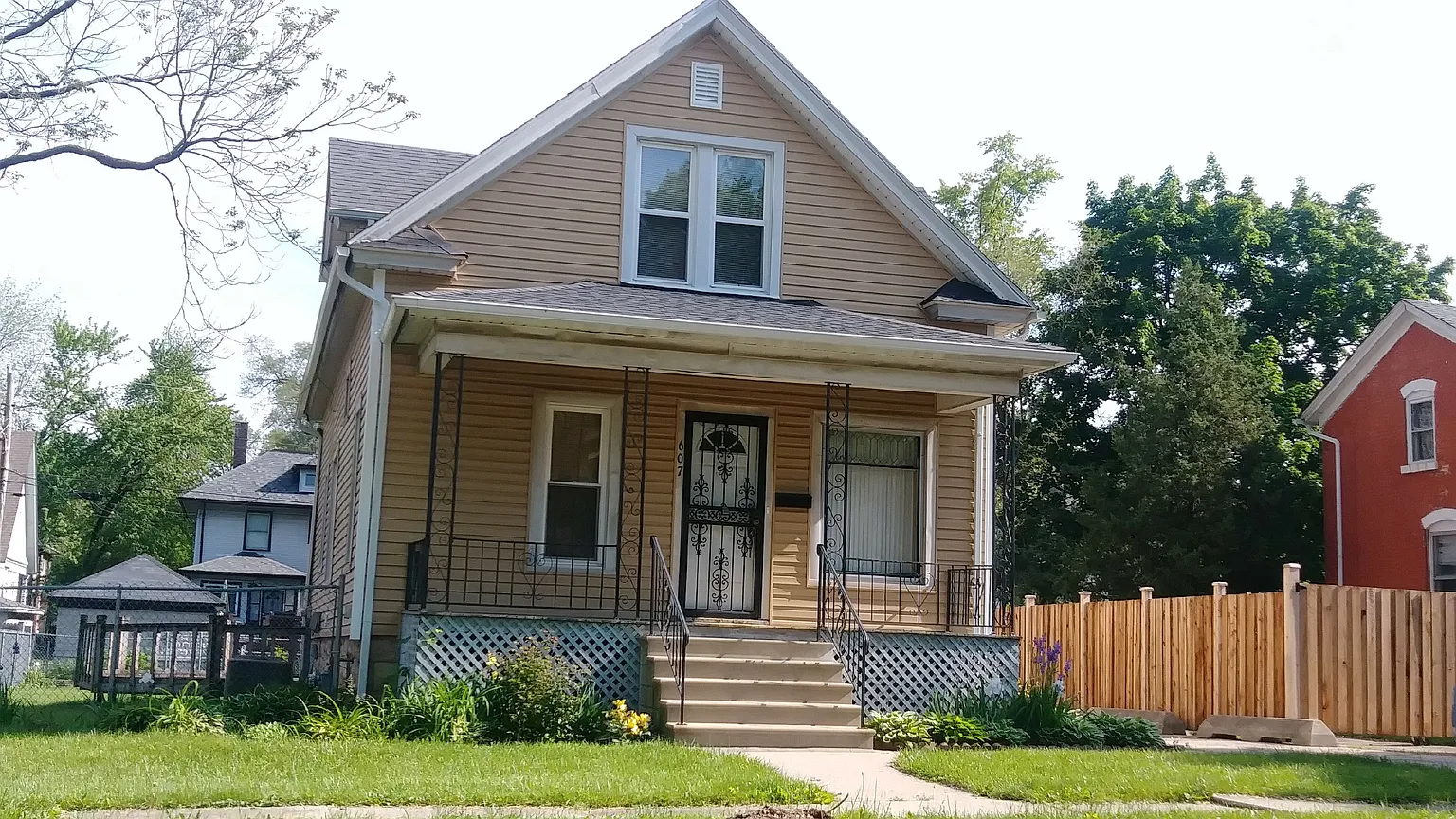 607 3rd Ave photo 1