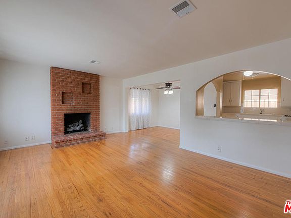 4th image of 12447 Sylvan St