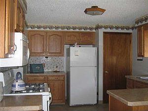 4th image of 172 Sunnyside Dr