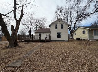 1102 N Division St, Creston, IA 50801