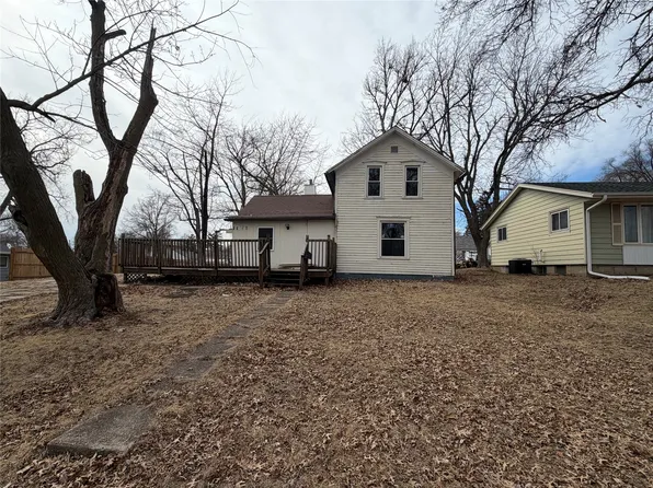 1102 N Division St, Creston, IA 50801