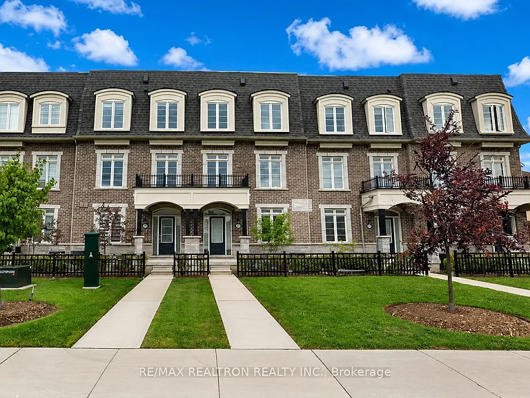 162 Elgin Mills Rd W — Photo 1