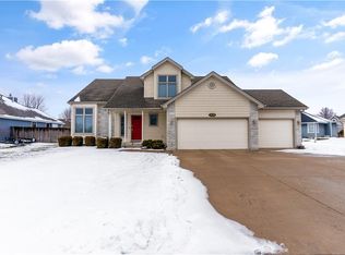 7630 SW Bingham St, Topeka, KS 66614