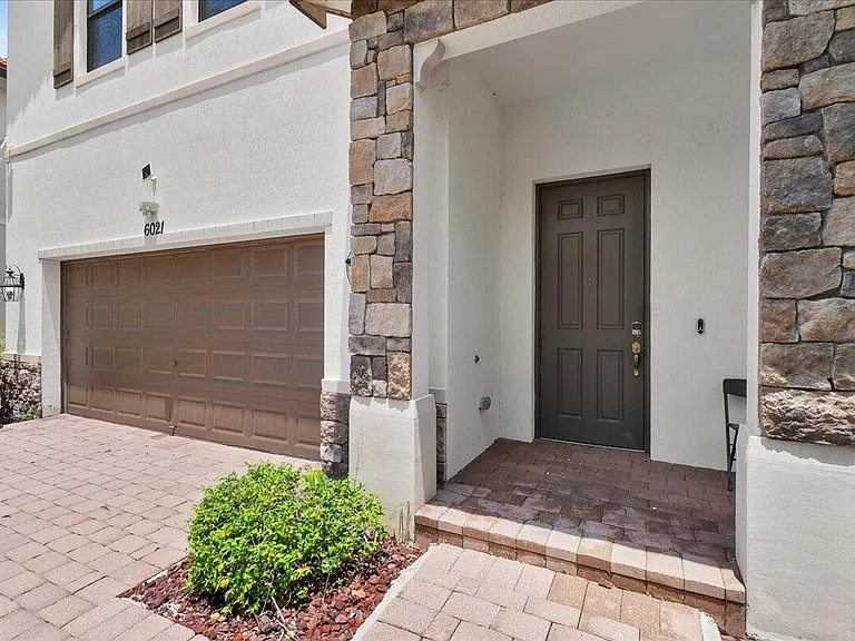 6021 Night Heron Ct — Photo 2