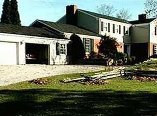 101 Crofton Dr, Pittsburgh, PA