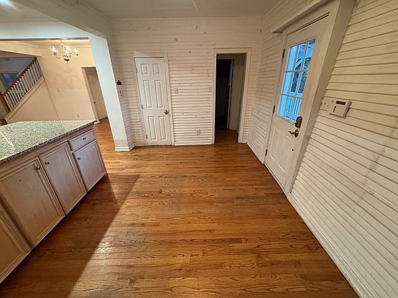 5th image of 1336 Englewood Ave