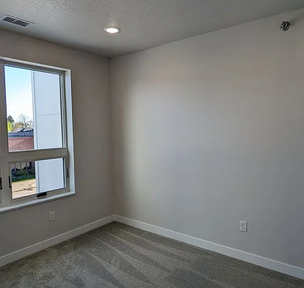 116 W Main St — Photo 9