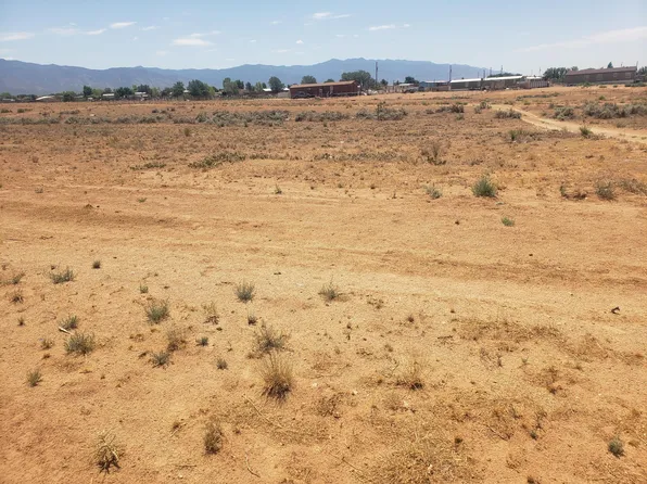 10 Calle Del Maestro, Los Lunas, NM 87031