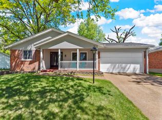 2475 Cambridge Dr, Florissant, MO