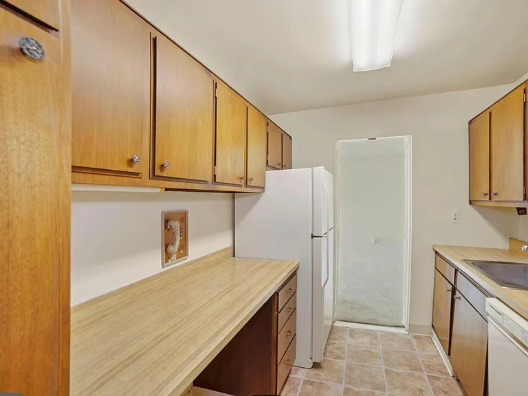 9701 Fields Rd #308 — Photo 9