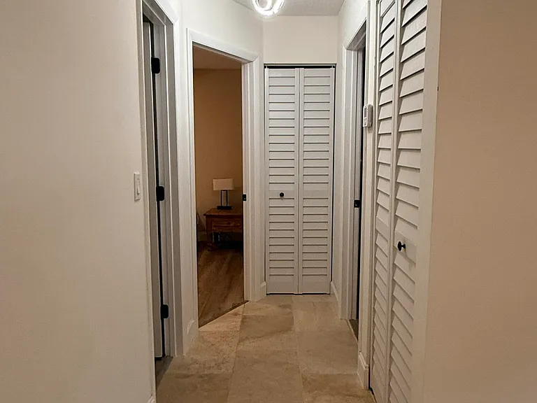550 SW Natura Ave — Photo 15