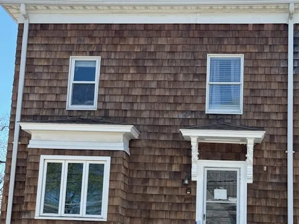 98 Maplewood Ave, Gloucester, MA