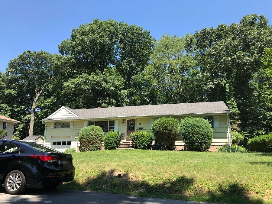 1st image of 68 Parkview Dr