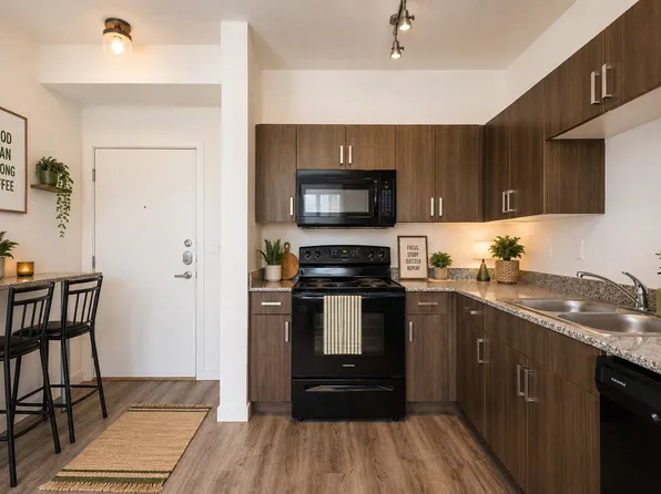 Hawks Landing Apartments