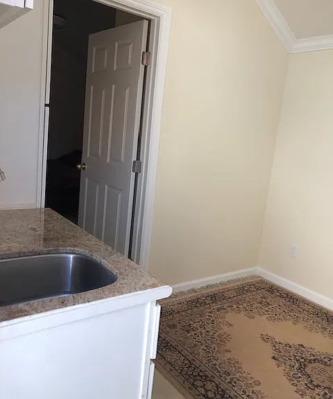 Entry into the bedroom