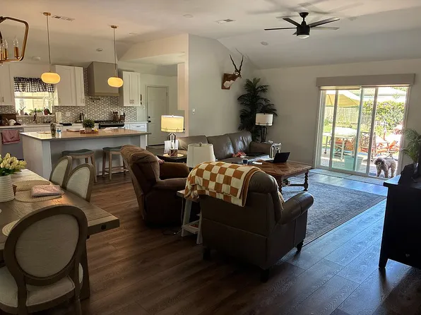 10322 Shadow Wood Dr, Houston, TX 77043