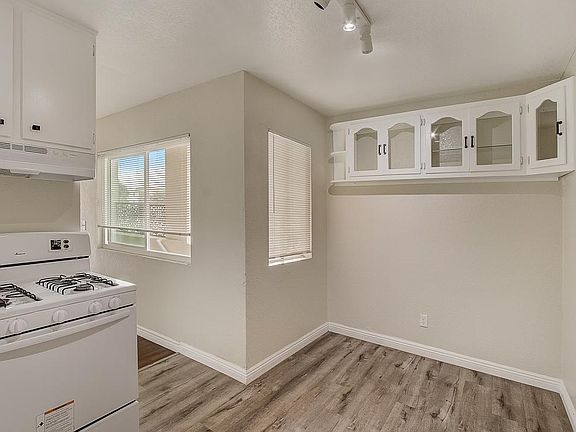 3rd image of 4832 W 116th St APT 2