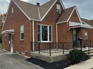 4411 Grantwood Dr, Parma, OH 44134
