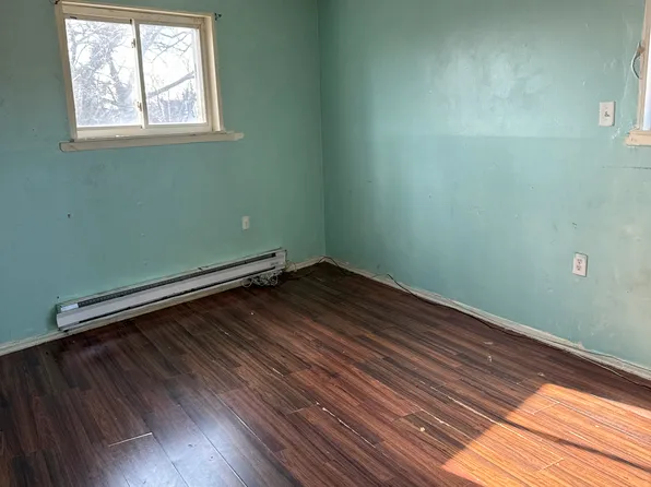 99-20 Albert Road image 5 of 7