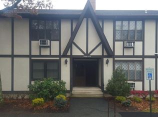 710 Sierra Vista Ln, Valley Cottage, NY 10989