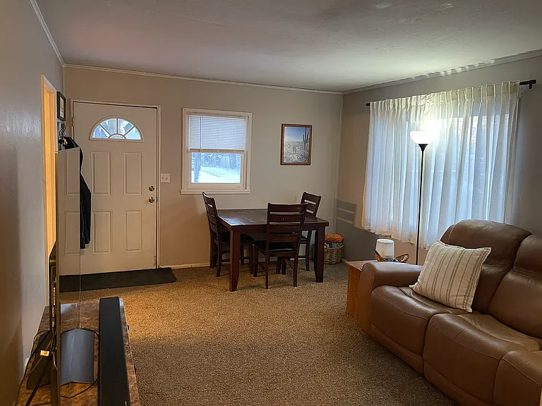 847 Veto St NW — Photo 1
