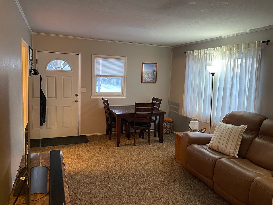 1st image of 847 Veto St NW