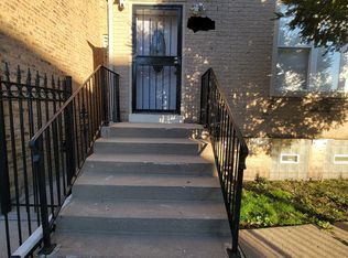 6735 S Eberhart Ave #1, Chicago, IL 60637