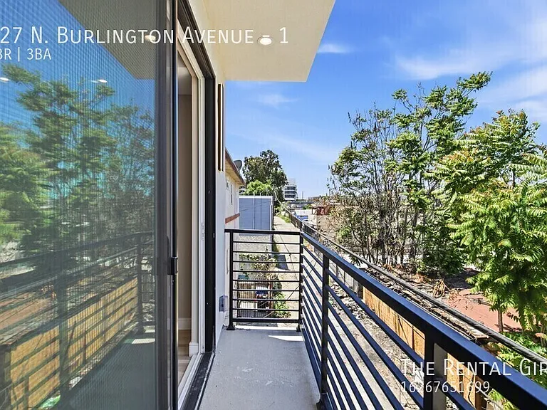 227 N Burlington Ave #1 — Photo 7