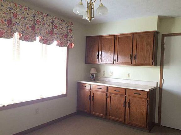 5th image of 1305 Waterbury Pl