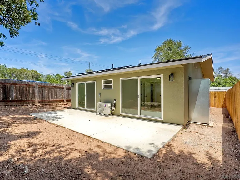 1923 Felicita Rd — Photo 18