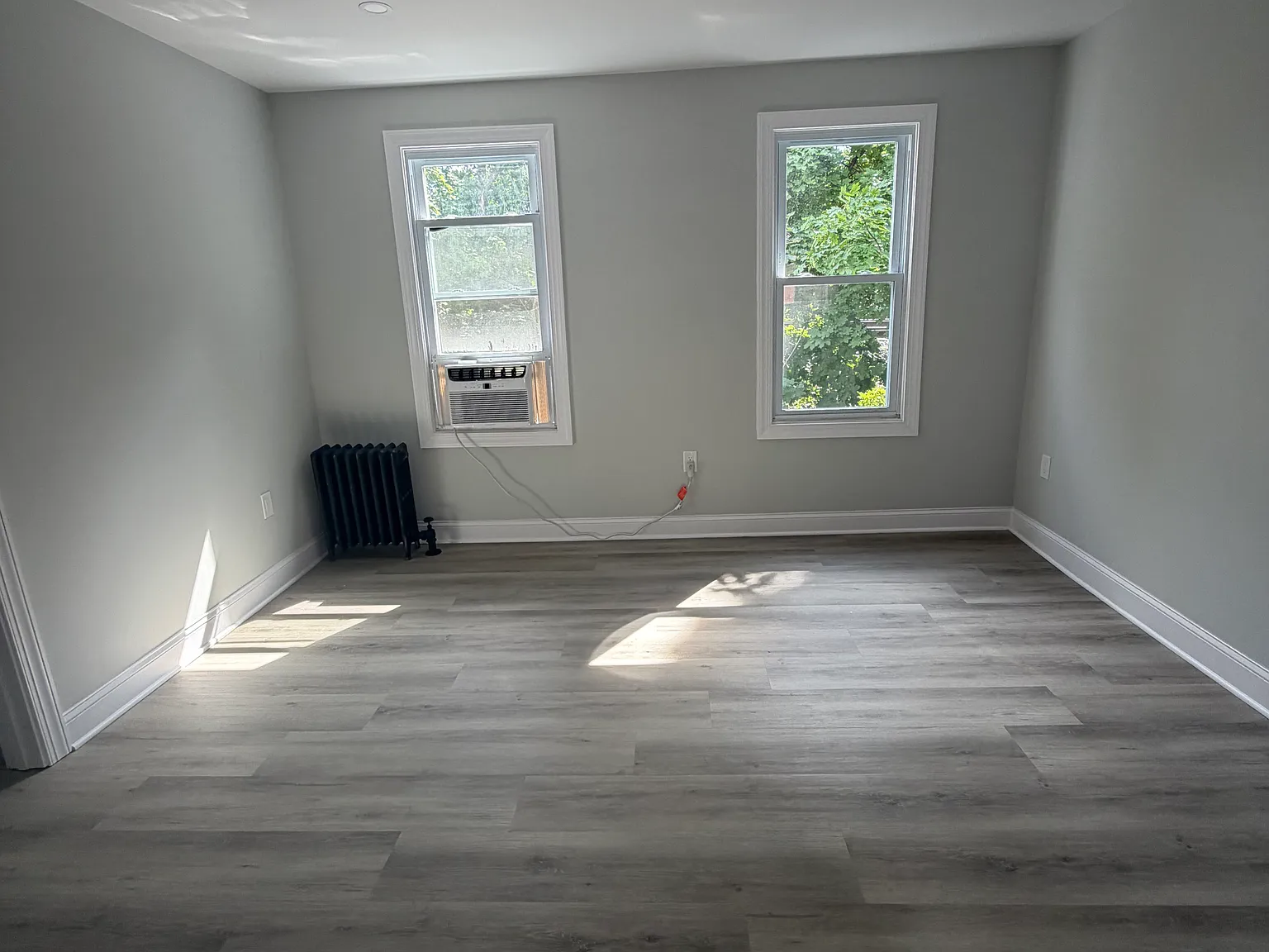 3 bed, $2,450 — Photo 2