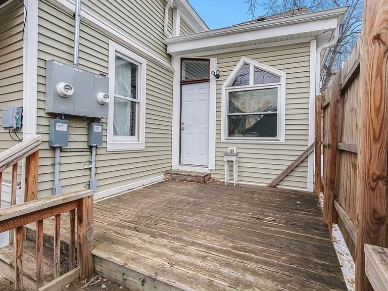 832 Armstrong Ave #1 — Photo 2